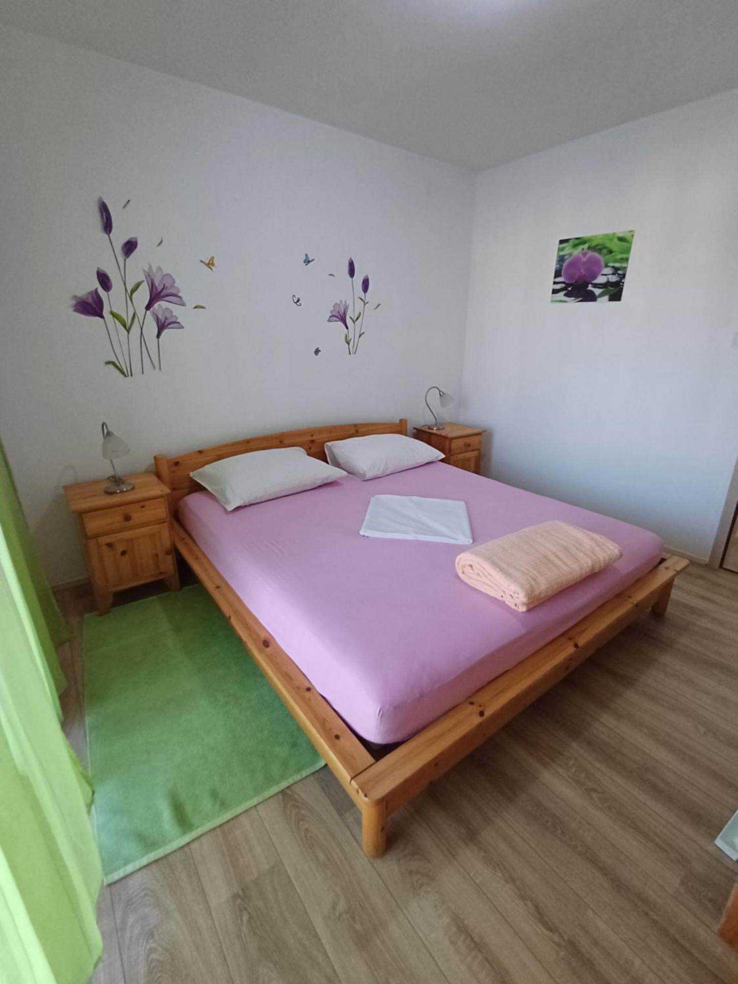 Apartments Lana Pula Eksteriør bilde
